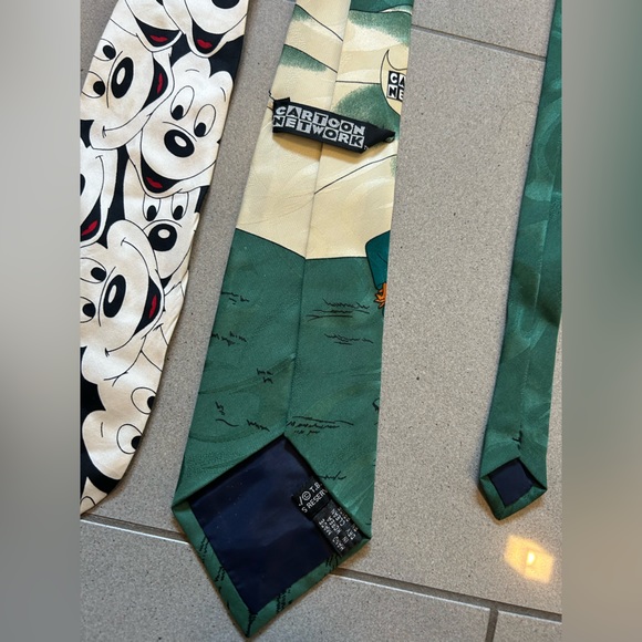 Vintage Ties - Mickey Mouse and Flintstones - Picture 4 of 6